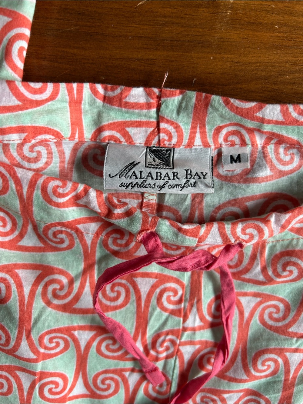 MALABAR BAY Pajama Set, Organic Cotton Salmon/Mint Colored Print, Medium. - Picture 5 of 7